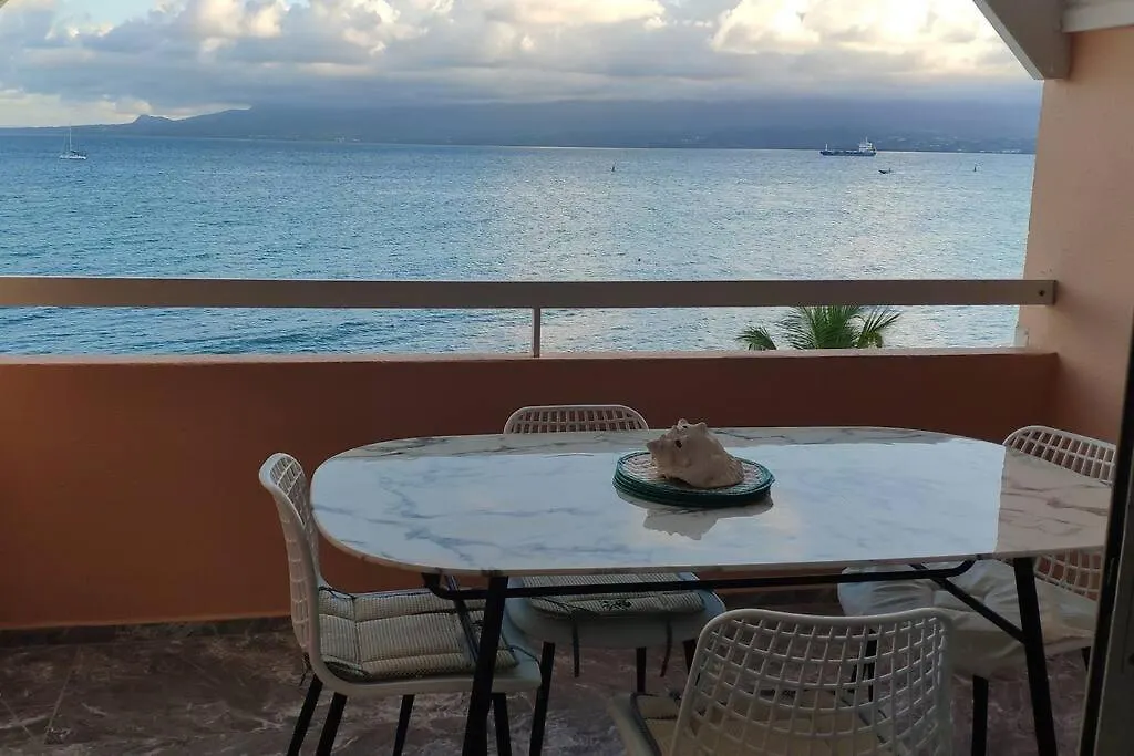 Appart. T2 De Luxe +Jacuzzi, Vue Mer Et Cote Plage Le Gosier  Guadeloupe